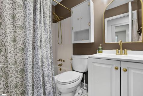 22 Woodview Drive Taylors SC 29687