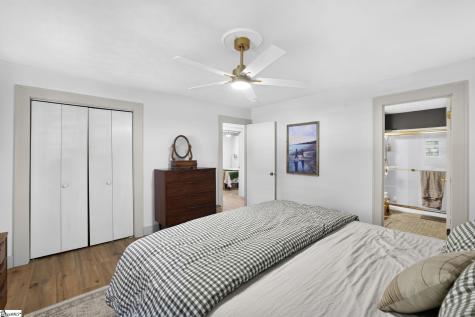 22 Woodview Drive Taylors SC 29687