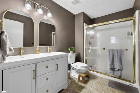 22 Woodview Drive Taylors SC 29687