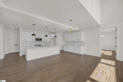 8 Village Crest Drive Greenville SC 29607