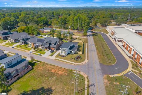 8 Village Crest Drive Greenville SC 29607