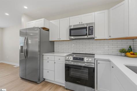 17 Springside Avenue Greenville SC 29611