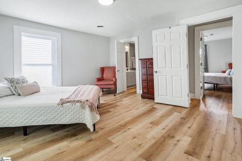 26 2nd Avenue Greenville SC 29609