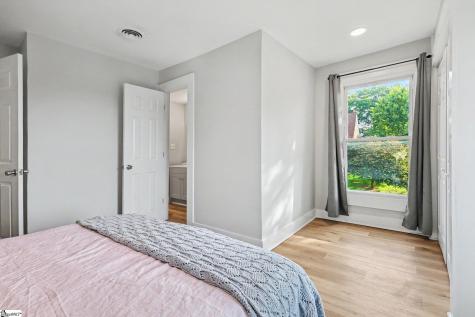 26 2nd Avenue Greenville SC 29609