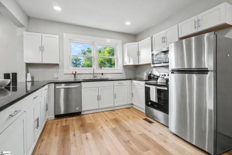 26 2nd Avenue Greenville SC 29609