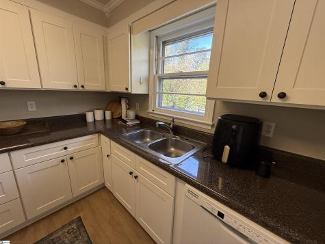 102 W Maple Street Clinton SC 29325