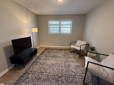 102 W Maple Street Clinton SC 29325