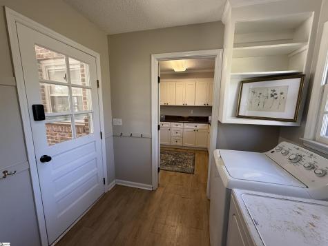 102 W Maple Street Clinton SC 29325