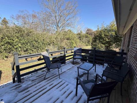 102 W Maple Street Clinton SC 29325