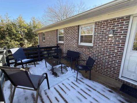 102 W Maple Street Clinton SC 29325