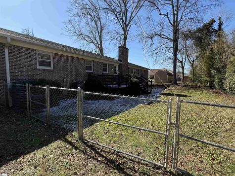 102 W Maple Street Clinton SC 29325