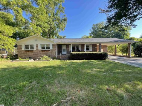 102 W Maple Street Clinton SC 29325