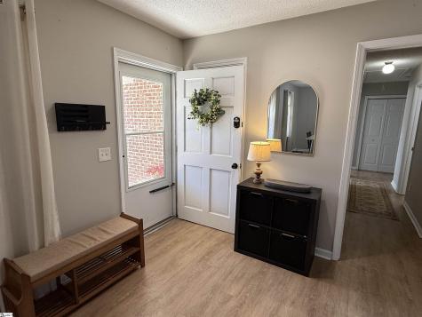 102 W Maple Street Clinton SC 29325