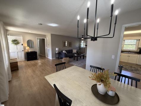 102 W Maple Street Clinton SC 29325