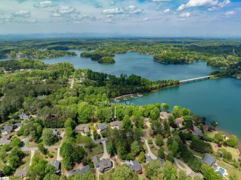 209 Amethyst Way Seneca SC 29672