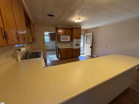 600 N Adair Street Clinton SC 29325