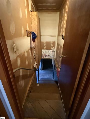 600 N Adair Street Clinton SC 29325