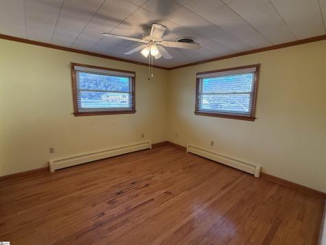 600 N Adair Street Clinton SC 29325