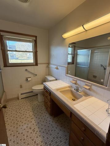 600 N Adair Street Clinton SC 29325