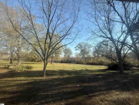 600 N Adair Street Clinton SC 29325