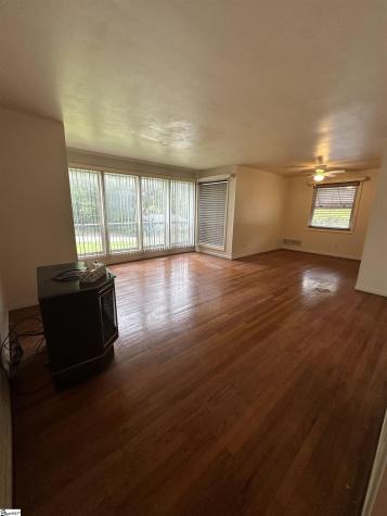 9 Woodmont Circle Greenville SC 29605