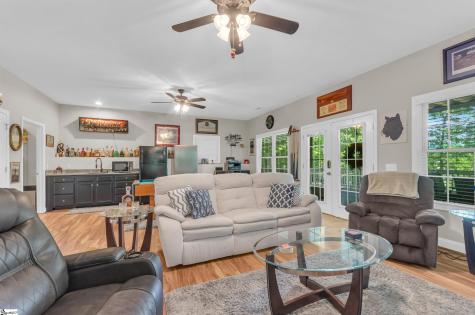 409 The Bear Boulevard Tamassee SC 28686