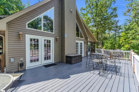 409 The Bear Boulevard Tamassee SC 28686