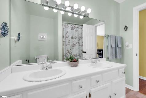 15 Hoedad Drive Fountain Inn SC 29644