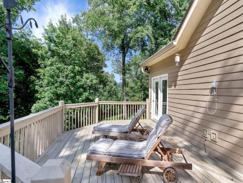 15 Grosbeak Way Landrum SC 29356