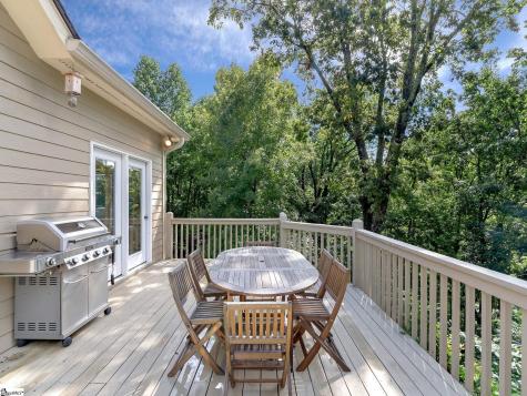 15 Grosbeak Way Landrum SC 29356