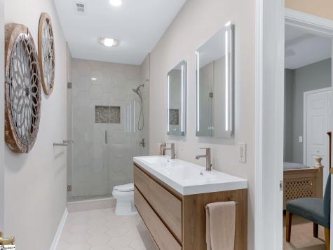 15 Grosbeak Way Landrum SC 29356
