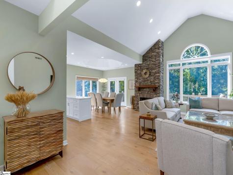 15 Grosbeak Way Landrum SC 29356