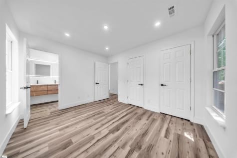 409 Gower Street Greenville SC 29611