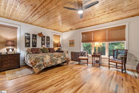 107 Holcombs Hollow Road Sunset SC 29685