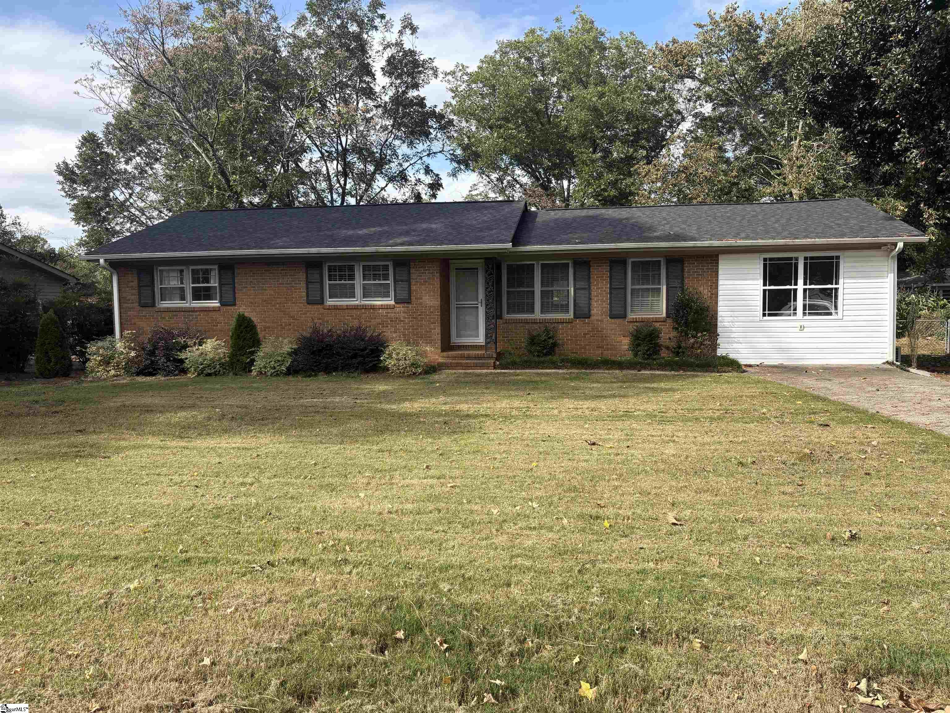 3036 Elmhurst Drive Boiling Springs SC 29316