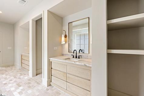 33 N Textile Avenue Greenville SC 29611