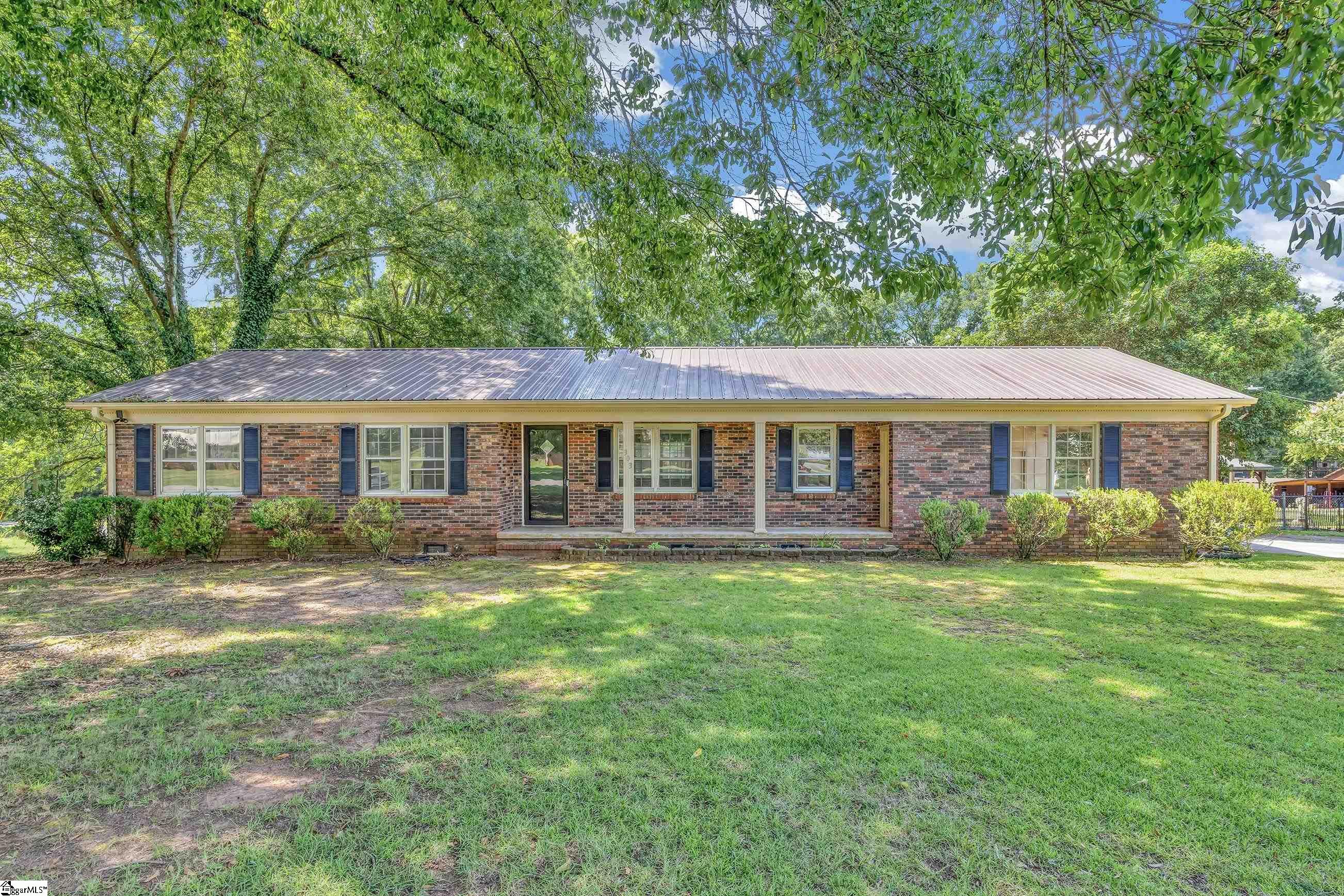 303 Mcneil Drive Anderson SC 29624