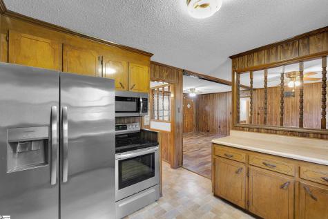 303 Mcneil Drive Anderson SC 29624