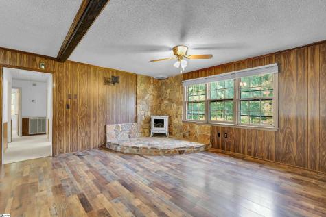 303 Mcneil Drive Anderson SC 29624