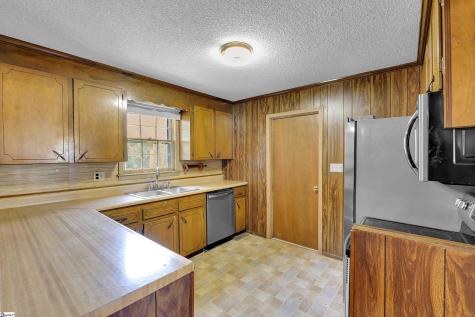 303 Mcneil Drive Anderson SC 29624