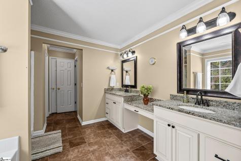 16 Breckenridge Court Greenville SC 29615