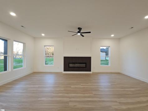 534 Dillon Street Chesnee SC 29323