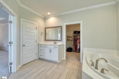 160 Scotts Bluff Drive Simpsonville SC 29681