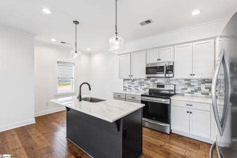 24 Ridgeway Avenue Greenville SC 29607