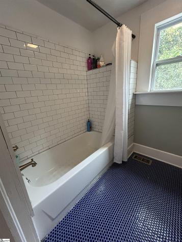 16 2nd Avenue Greenville SC 29609