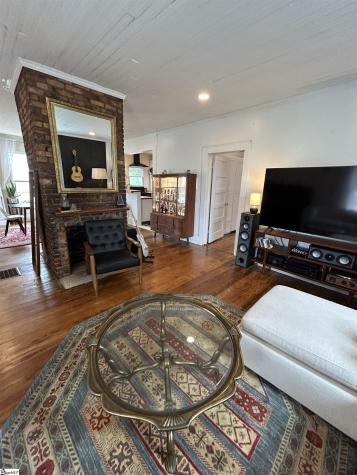16 2nd Avenue Greenville SC 29609