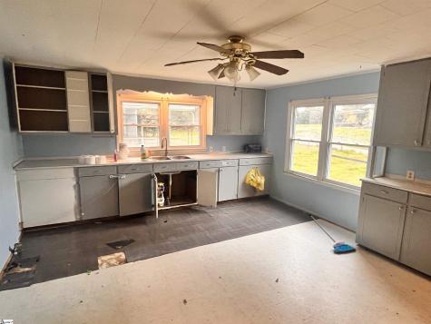 32 School Street Enoree SC 29335