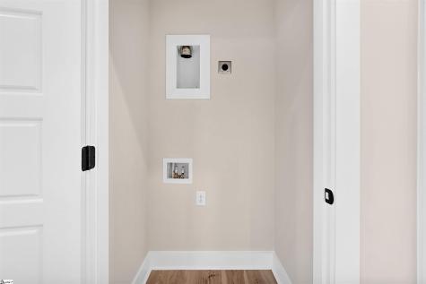 9 Hawthorne Lane Greenville SC 29605