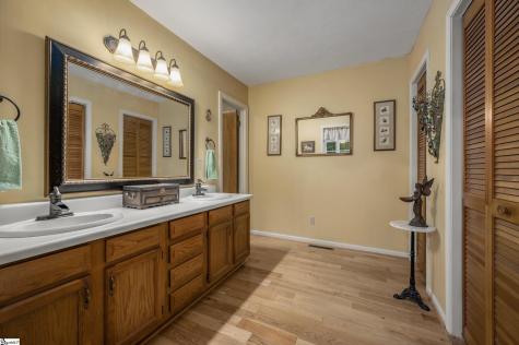144 Beechwood Drive Columbus NC 28722