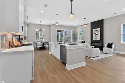 112C Chestnut Street Greenville SC 29605
